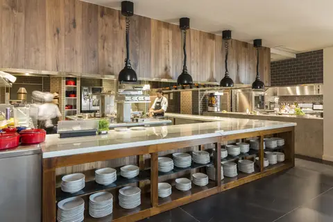 Las Terrazas de Abama Suites, Guía de Isora