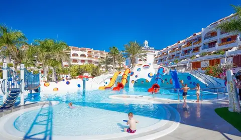Parque Santiago III, Playa de las Américas