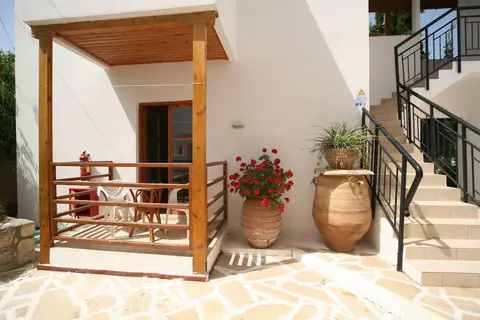 Classic Apartments, Anissaras