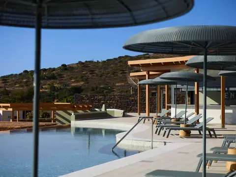 Cayo Exclusive Resort & Spa, Plaka