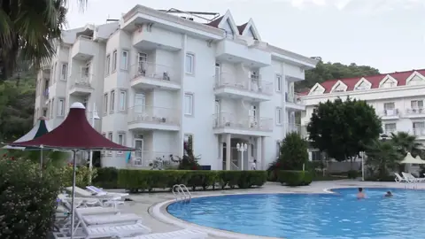 Grand Miramor Hotel, Kiris
