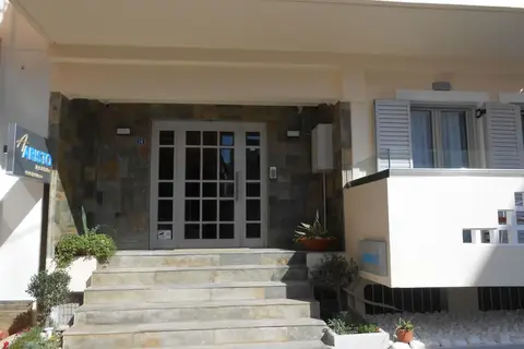 Aristo, Chersonissos
