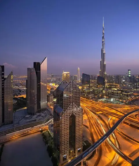 Dusit Thani Dubai, Downtown en Business Bay
