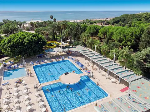 Süral Hotel, Colakli
