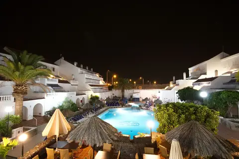 Ona los Claveles, Los Cristianos