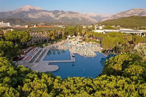 Dobedan World Palace Kemer, Kemer
