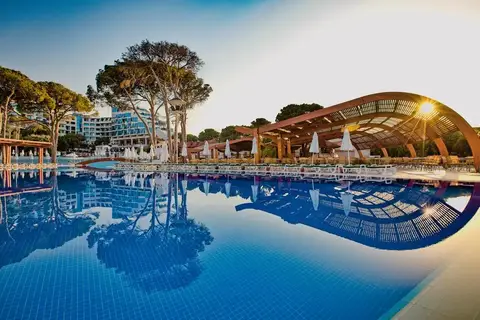 Paloma Sencia, Belek