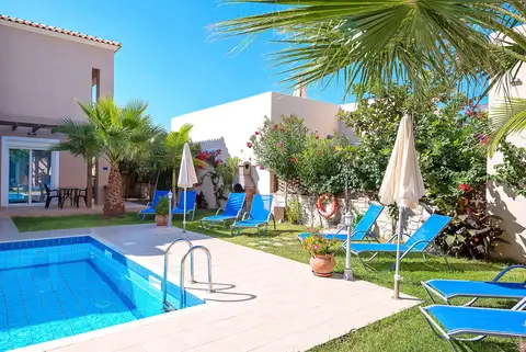 Azure Beach Sea Front Villas, Kissamos