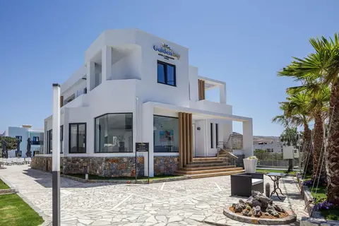 Golden Bay Hotel & Bungalows, Gournes