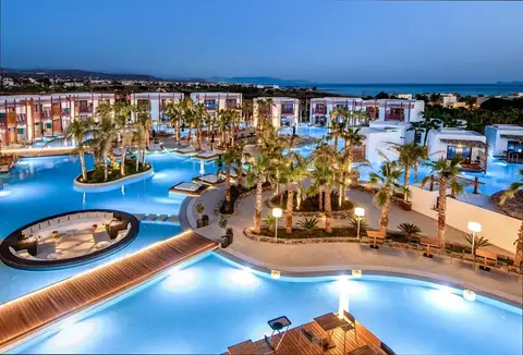 Stella Island Luxury Resort & Spa, Analypsi