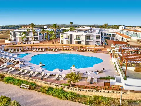 Universal Grand León & Spa, Colònia Sant Jordi