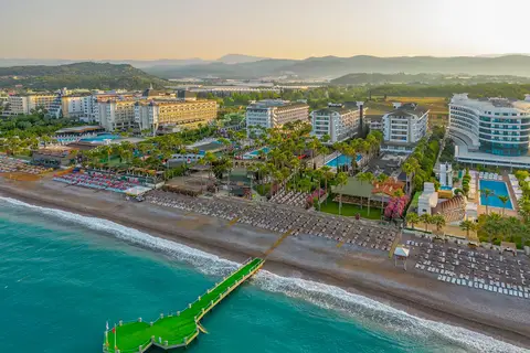 Meryan Hotel, Okurcalar