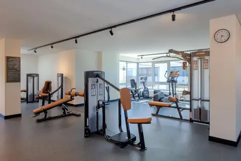 Staybridge Suites Dubai Internet City, Al Barsha