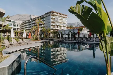 Akra Kemer, Kemer