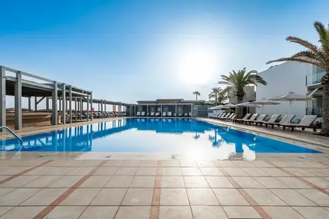 Adele Beach Hotel, Adelianos Kambos