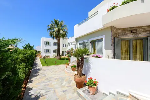 Angela Studios Apartments, Sissi