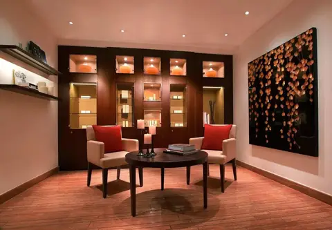 Grand Hyatt Residences, Bur Dubai