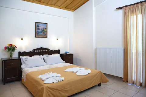 Aposperitis Villas, Drosia