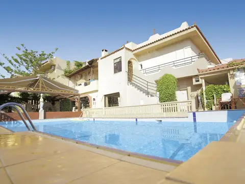 Erato Hotel, Gournes