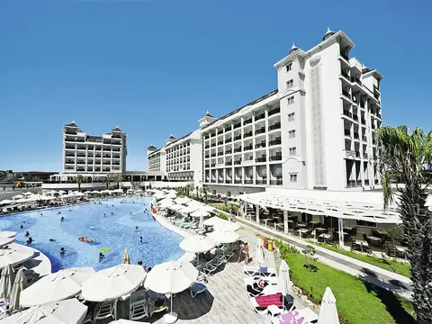 LRS Lake & River Side Hotel & Spa, Titreyengöl