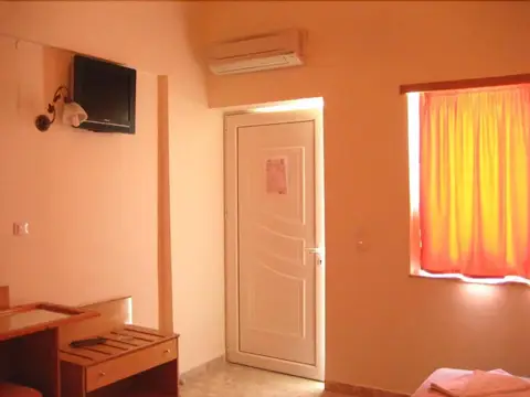 Baladinos Apartments, Gerani