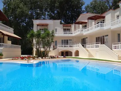 Perla Beach, Agia Marina