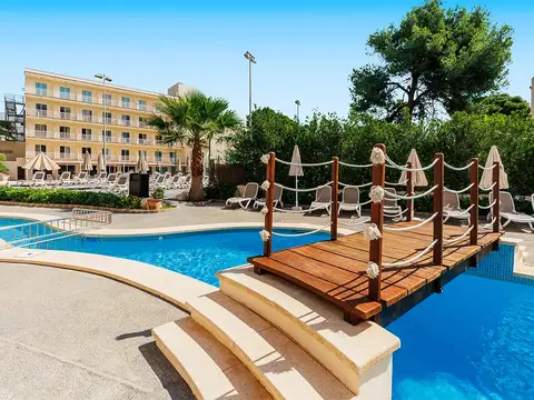 O7 Club Cala Ratjada, Cala Ratjada