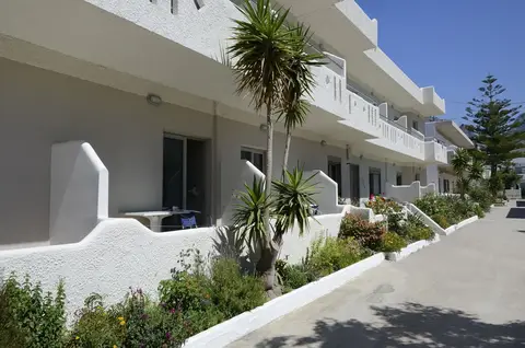 Costas & Chrysoula, Plakias