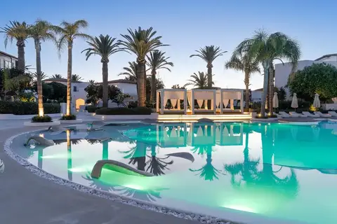 Caramel, A Resort to Live®, Adelianos Kambos