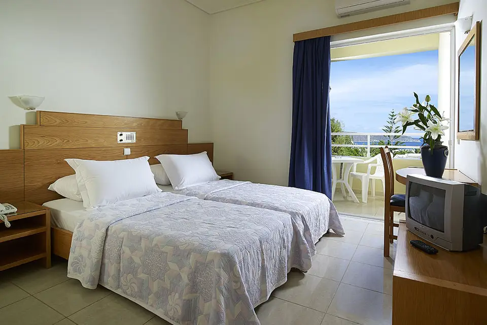 Fly & Go Eleftheria Hotel, Agia Marina