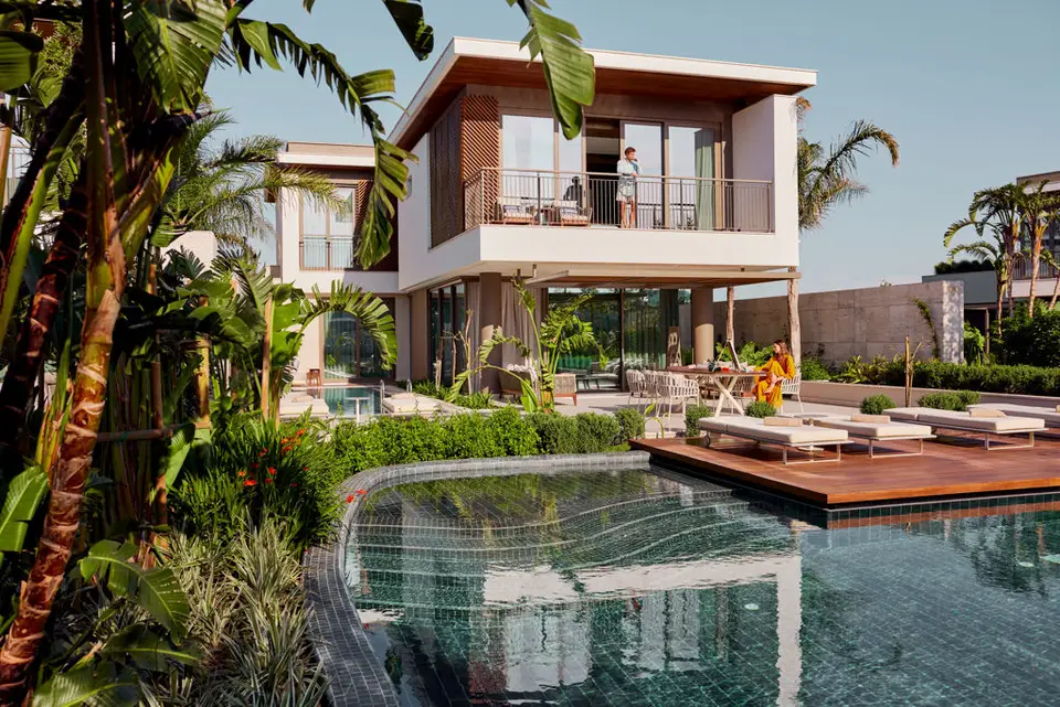 Bayou Villas Lara Barut Collection, Lara