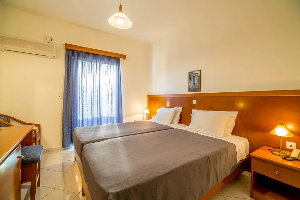 Fly & Go Hiona Holiday Resort, Sitia