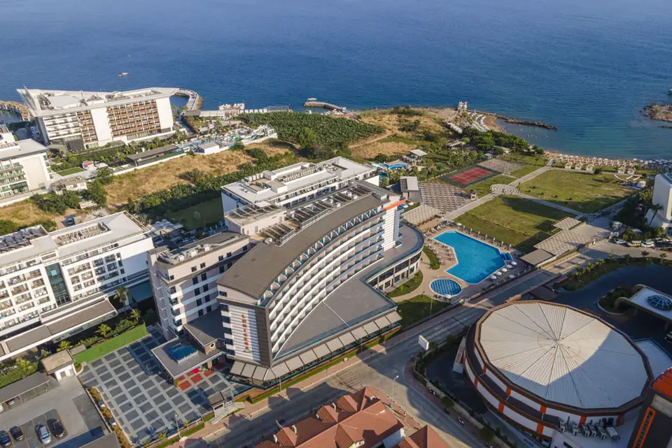 Numa Bay Exclusive, Türkler