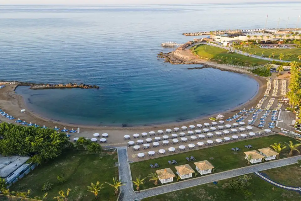 Numa Bay Exclusive, Türkler
