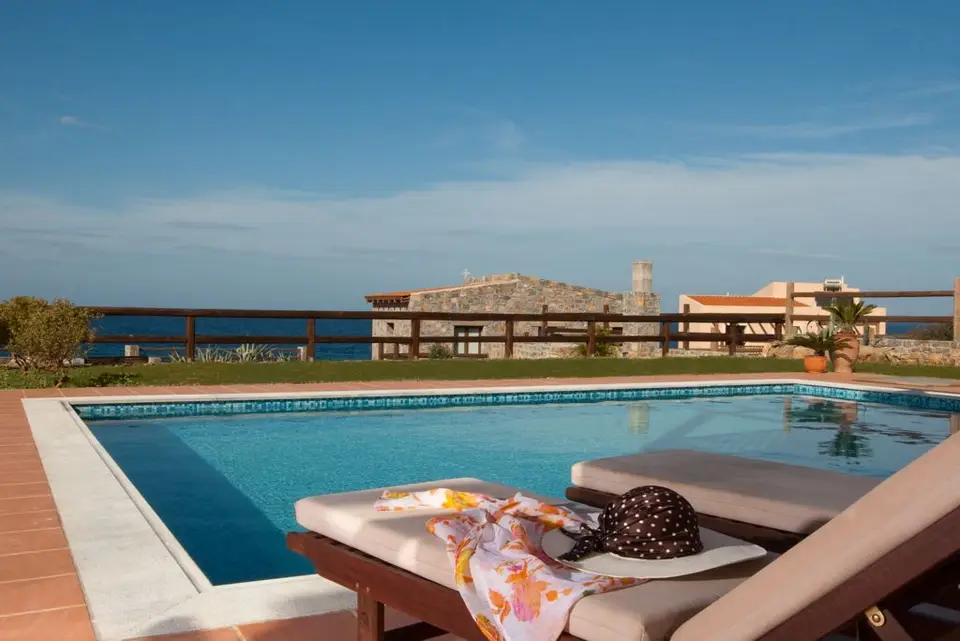 Vasia Villas, Milatos