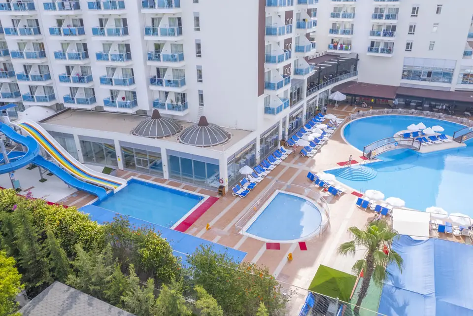 Cenger Beach, Kizilot