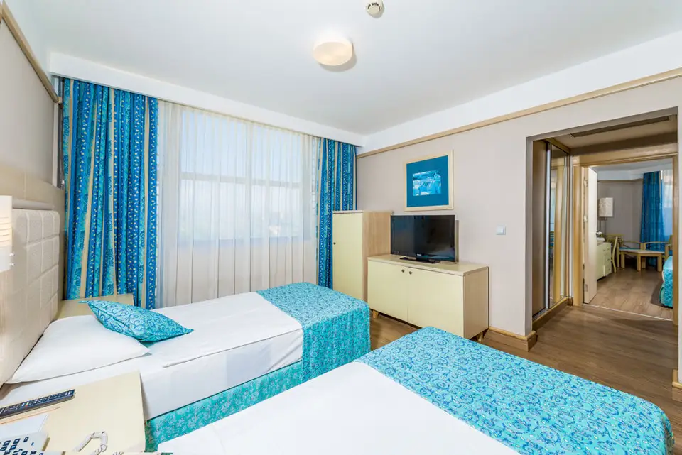 Vonresort Golden Coast, Colakli