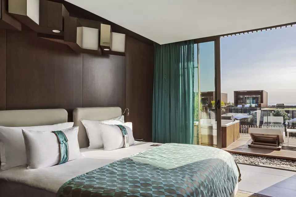 Maxx Royal Kemer, Kiris