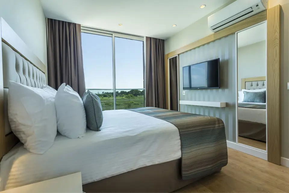 Aska River Suites, Lara