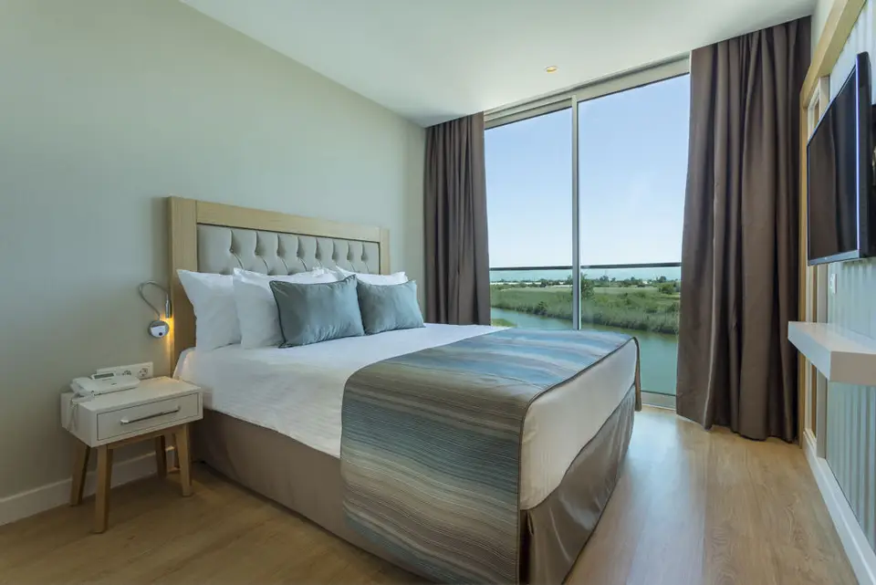 Aska River Suites, Lara