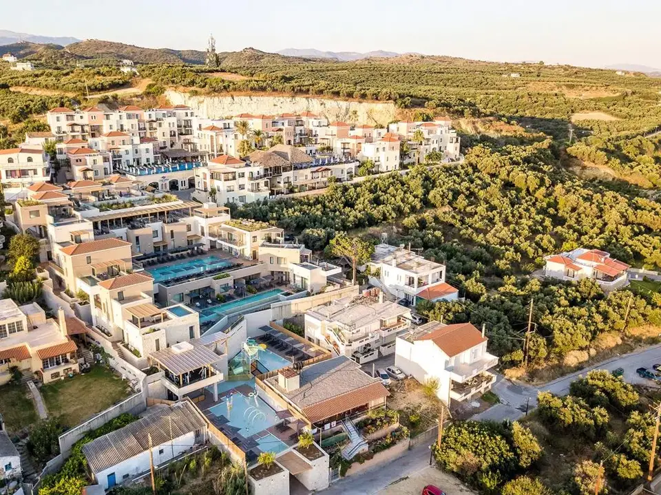 Agia Marina Theros Apartments, Agia Marina