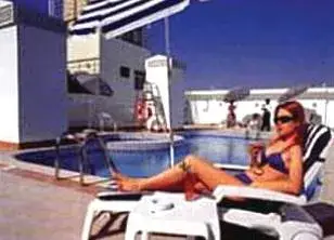 Hotel Versailles Dubai, Deira