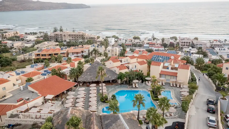 Theo Hotel, Agia Marina