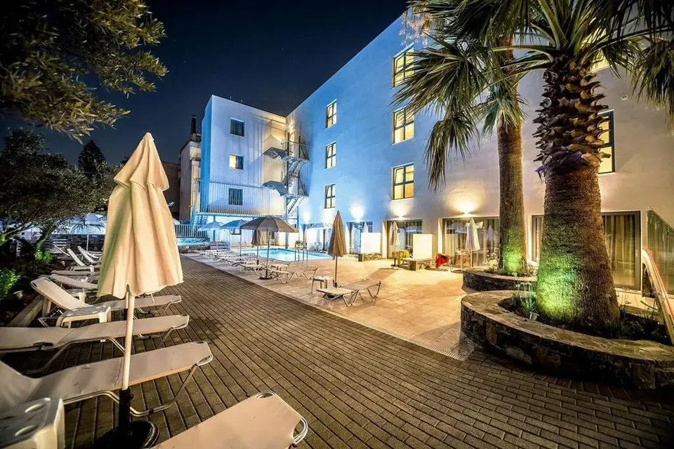 Pollis Hotel, Chersonissos