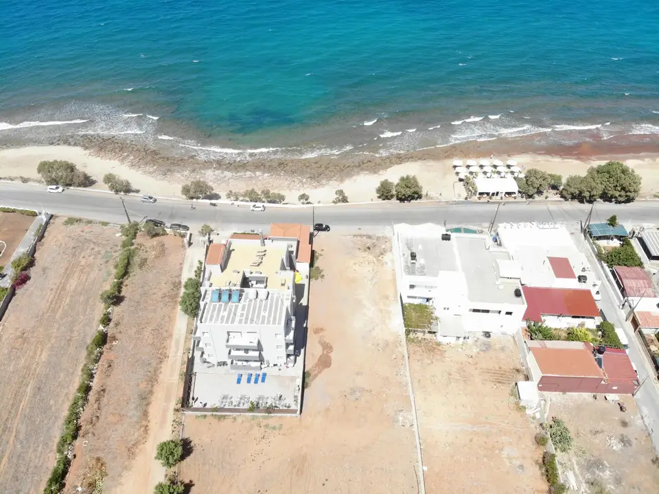 Irene Beach Apartments, Anissaras