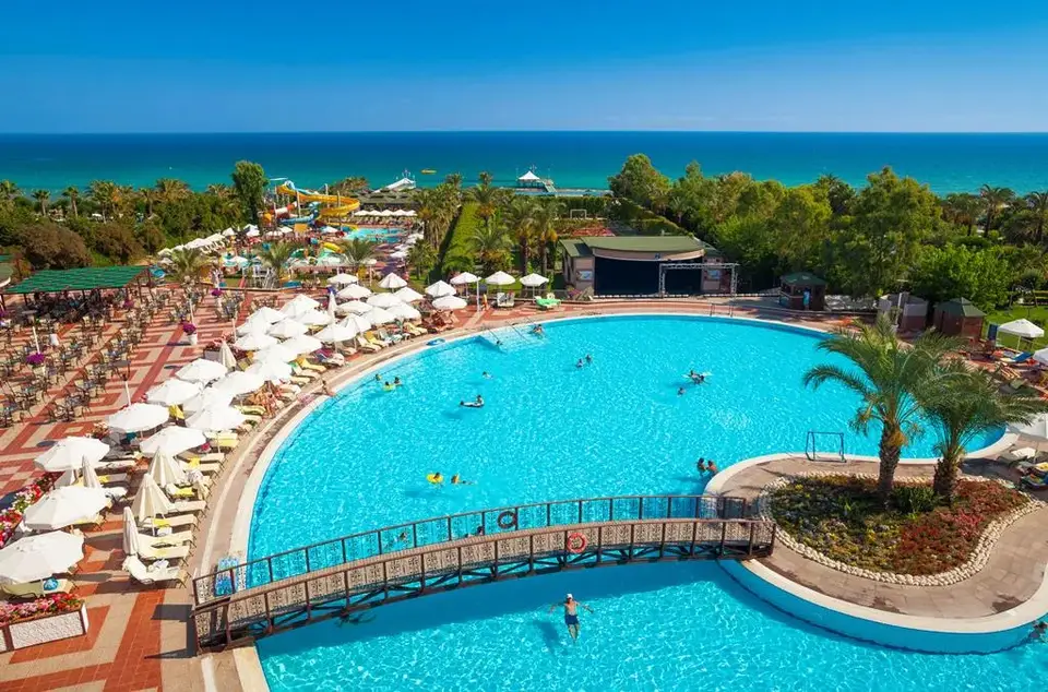 Hotel Turan Prince, Colakli