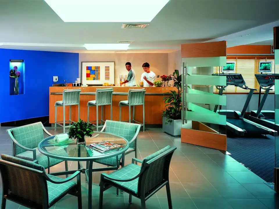 Ramada Plaza by Wyndham Dubai Deira, Deira