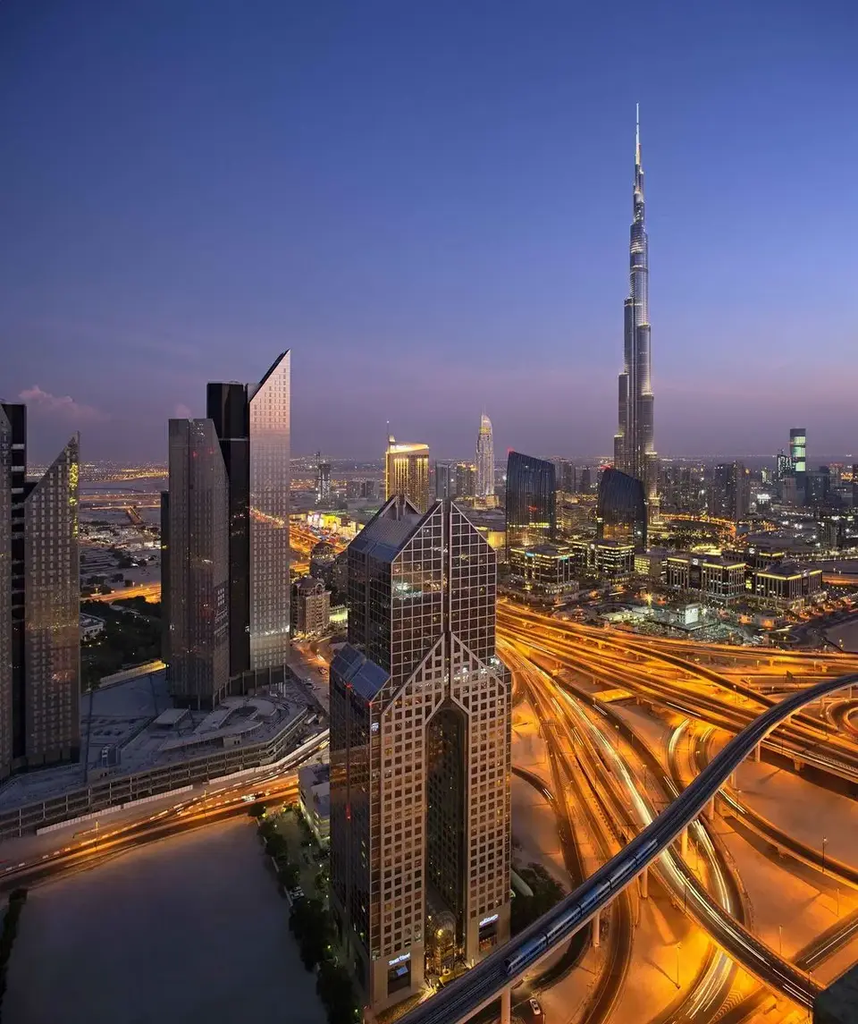 Dusit Thani Dubai, Downtown en Business Bay