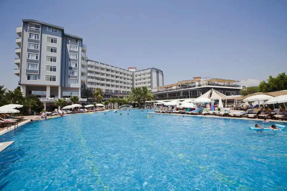 Mira Meridia Beach Resort Hotel, Okurcalar
