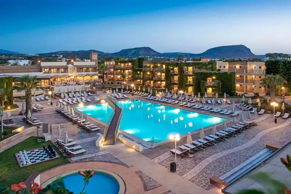 Bella Beach Hotel, Anissaras